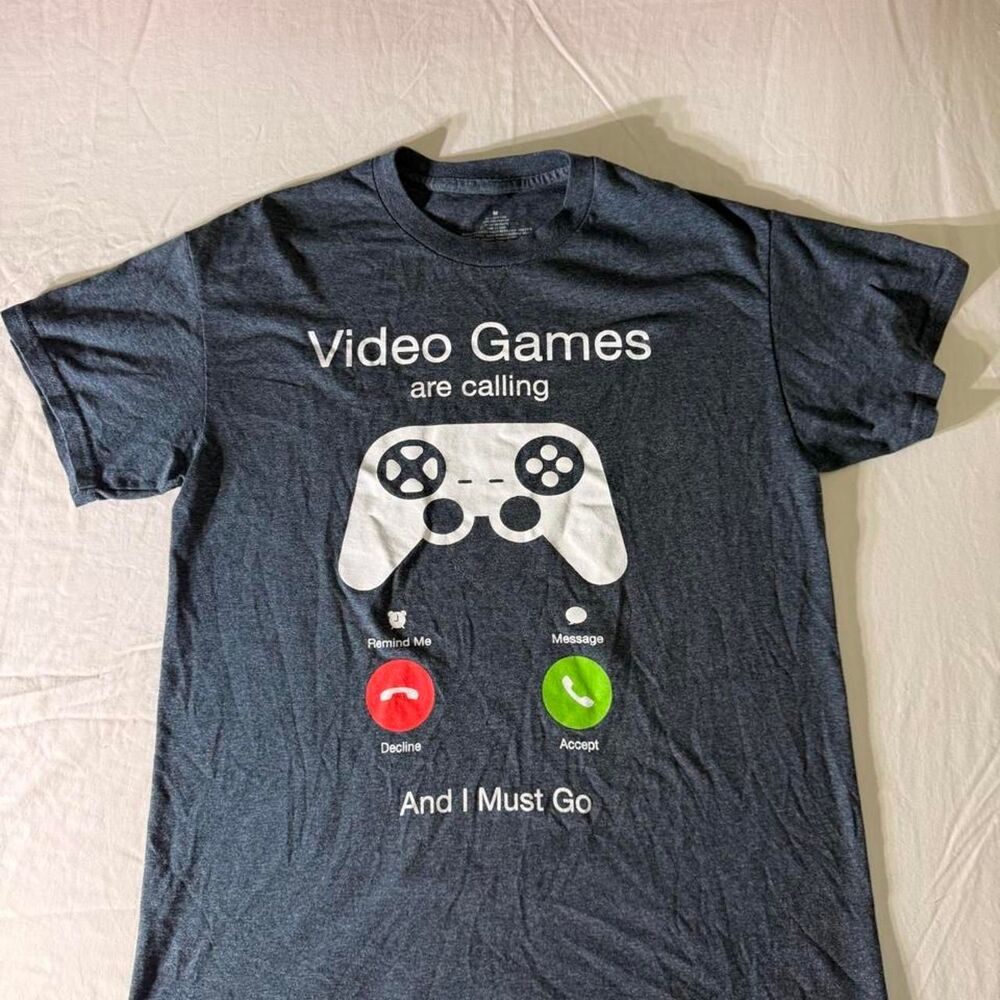 No-brand Men's Grey and Black T-shirt